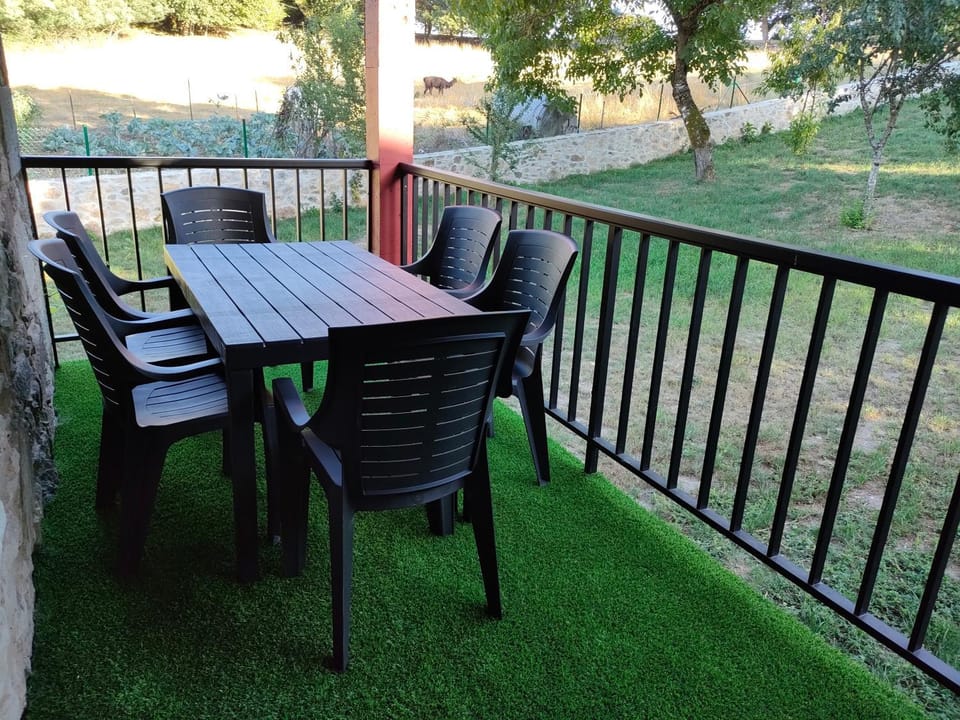 Garden, Balcony/Terrace