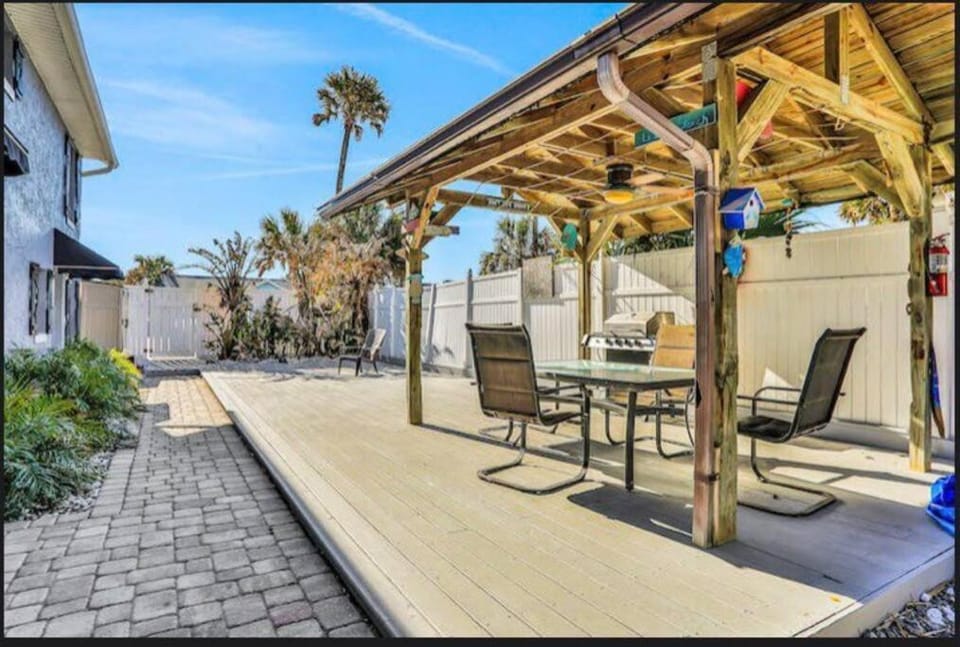 Summer Sands Lodge Unit3 Apartment in Flagler Beach