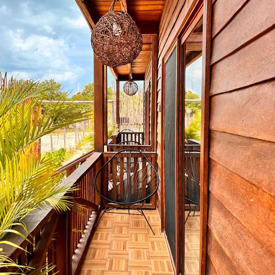 Ecoco Holbox - EcoChic - Cabañas de Madera - Holbox Retreat Country House in Holbox