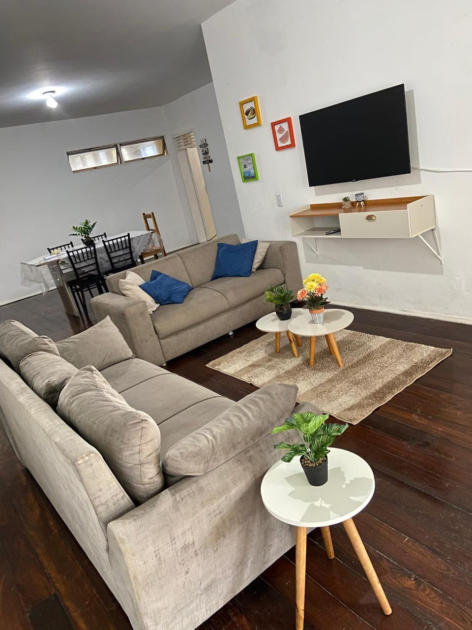 Communal lounge/ TV room, Living room