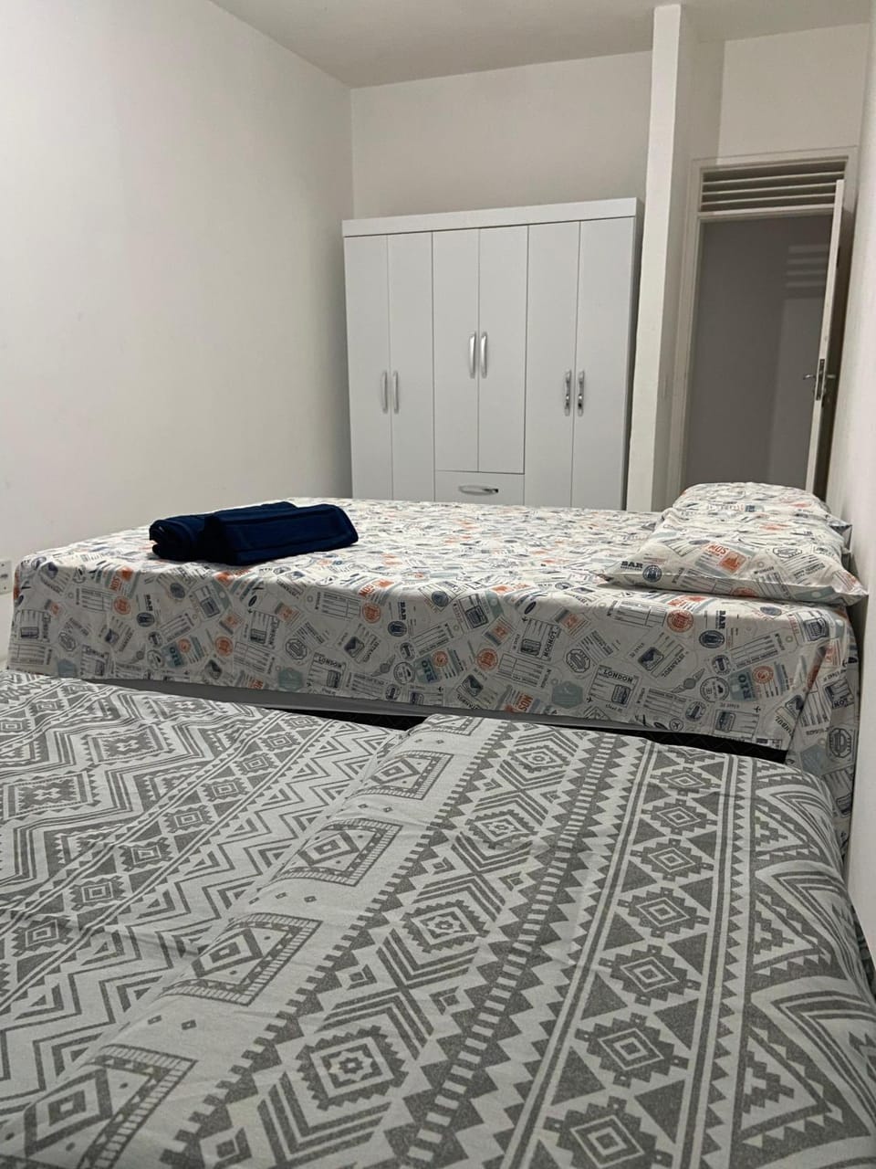 Bed, Photo of the whole room, Bedroom, wardrobe
