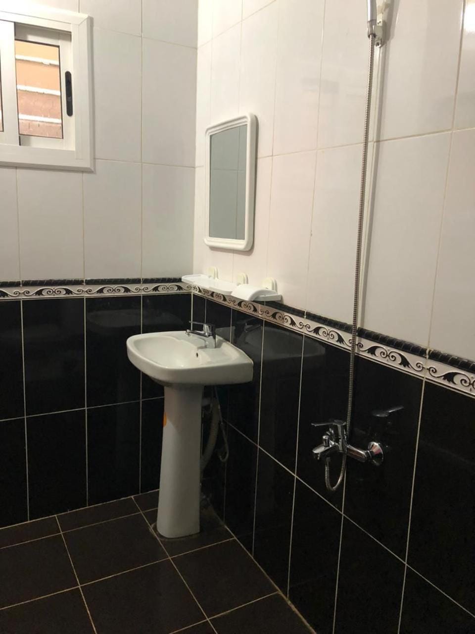 Shower, Bathroom, towels