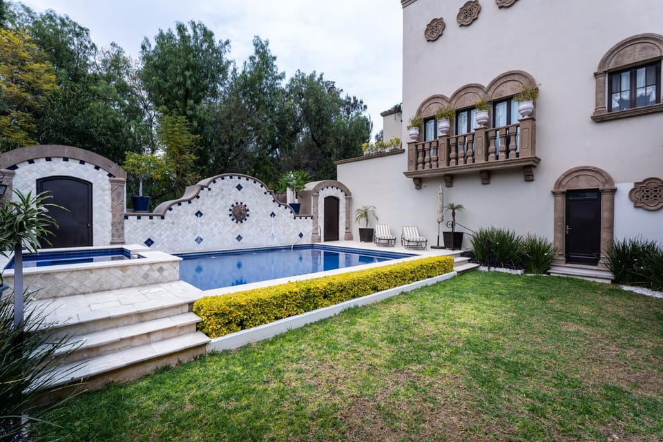 Property building, Swimming pool