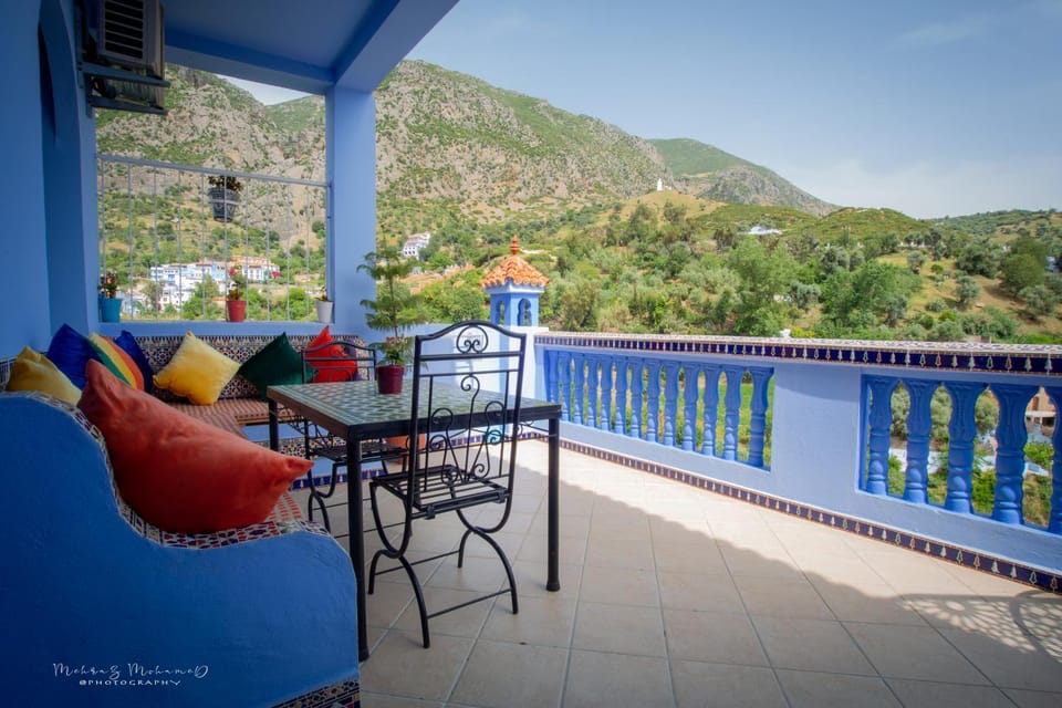 Balcony/Terrace, Mountain view