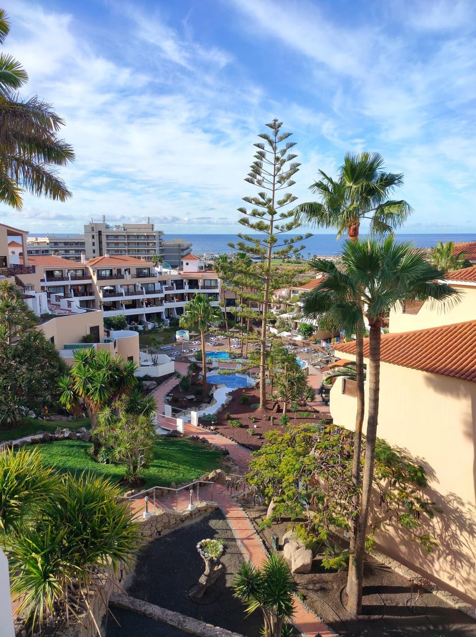 Property building, Day, Natural landscape, Garden, Garden view, Pool view, Sea view, Swimming pool, Swimming pool
