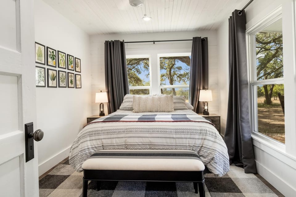 Hill Country Mirage Bed and Breakfast in Rio Grande