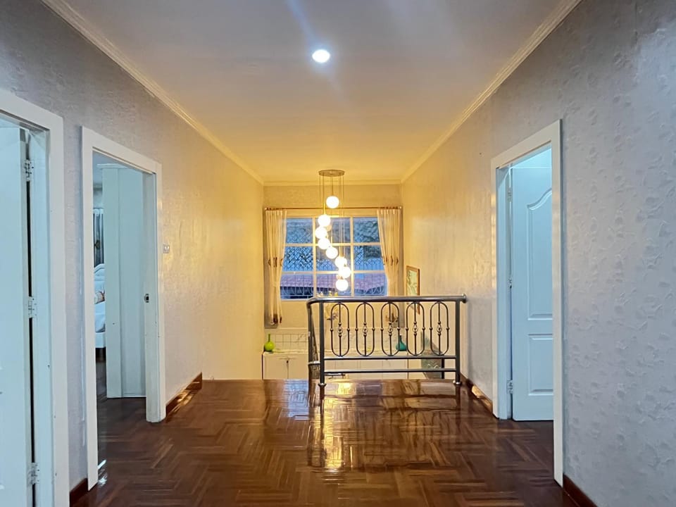walking st 3kM,5 BR villa Villa in Pattaya City