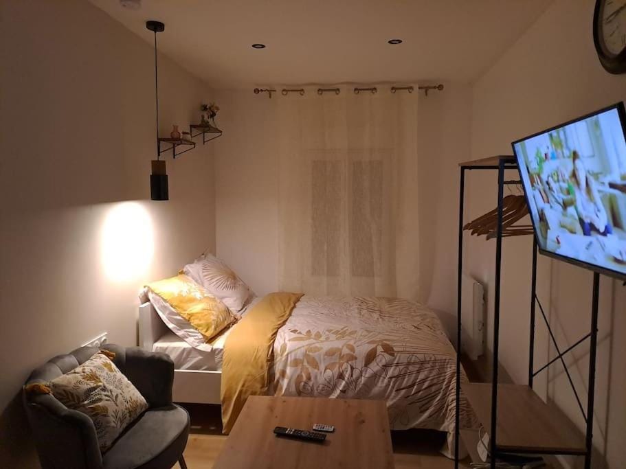 Sweet / Circuit 24h / Moto GP / Antares / Oasis - centre des expositions / Boulerie Jump Apartment in Le Mans