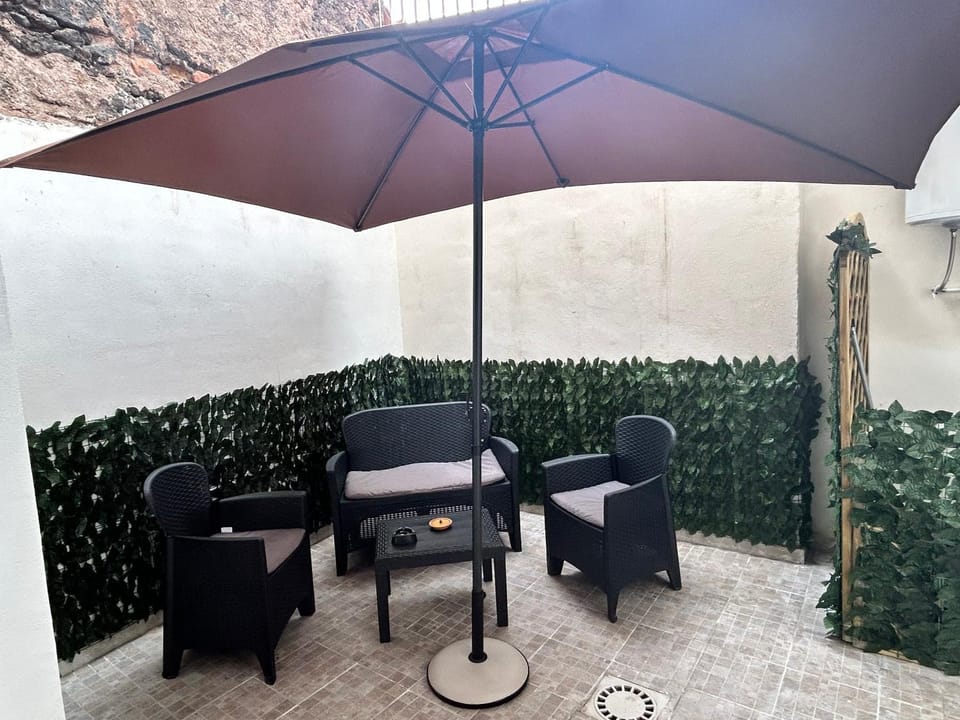 Patio, Day