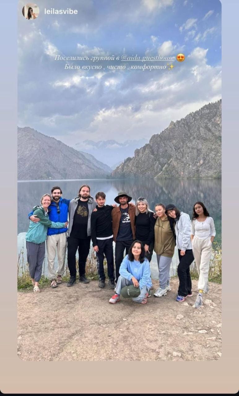 Nearby landmark, Day, People, Natural landscape, Lake view, Mountain view, River view, group of guests