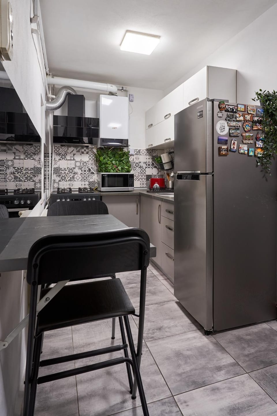 Kitchen or kitchenette, Dining area, oven, pet friendly, stove