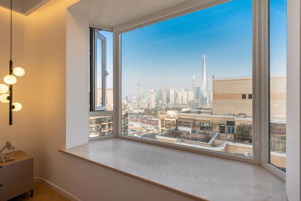 Moment Home - Bund River View Near Yu Garden subway,3bedrooms 2bathrooms 1bathtube with elevator apart ment Apartment hotel in Shanghai