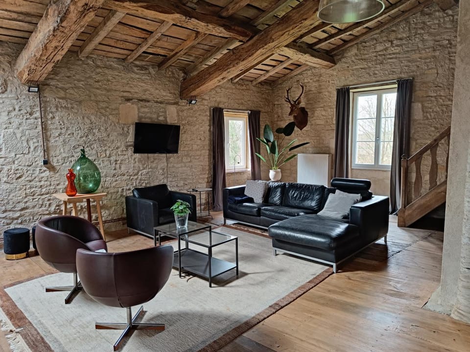 Communal lounge/ TV room, Seating area