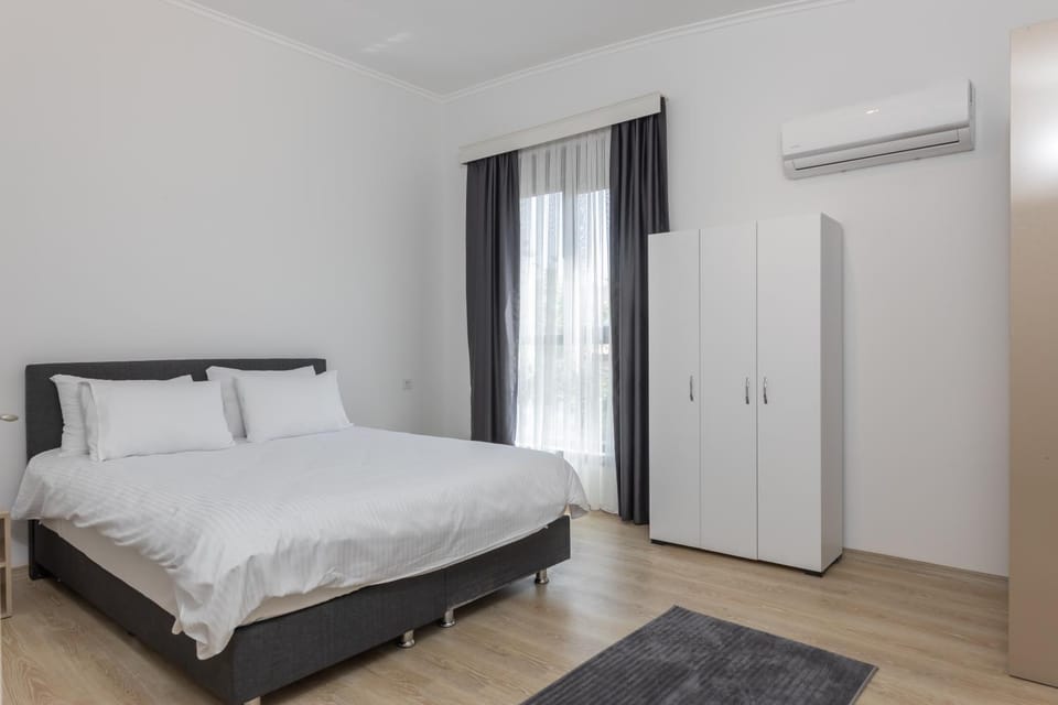 Bed, Bedroom, wardrobe