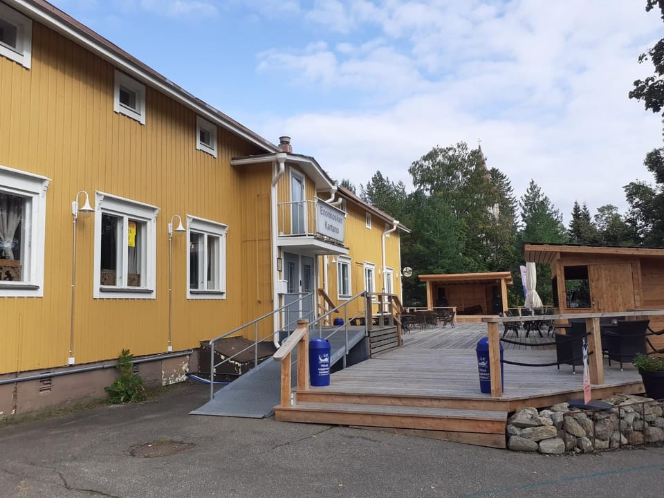 Patio, Restaurant/places to eat, Summer, acessibility