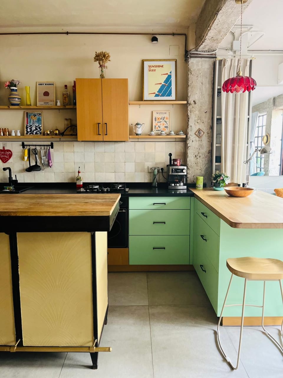 Kitchen or kitchenette