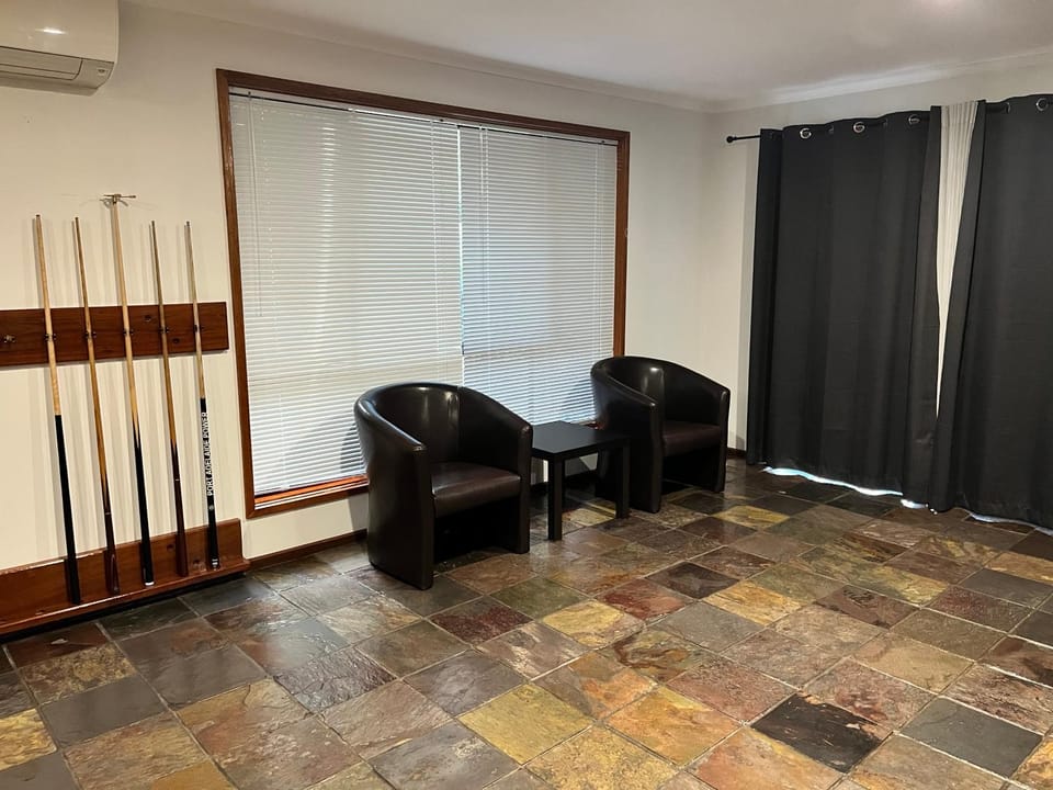 Charming 4BR Retreat near Gawler House in Gawler