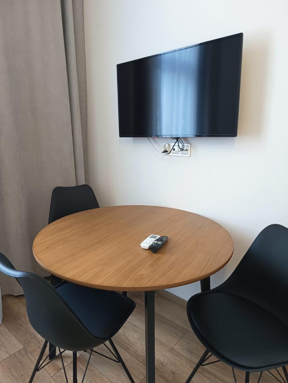TV and multimedia, Dining area