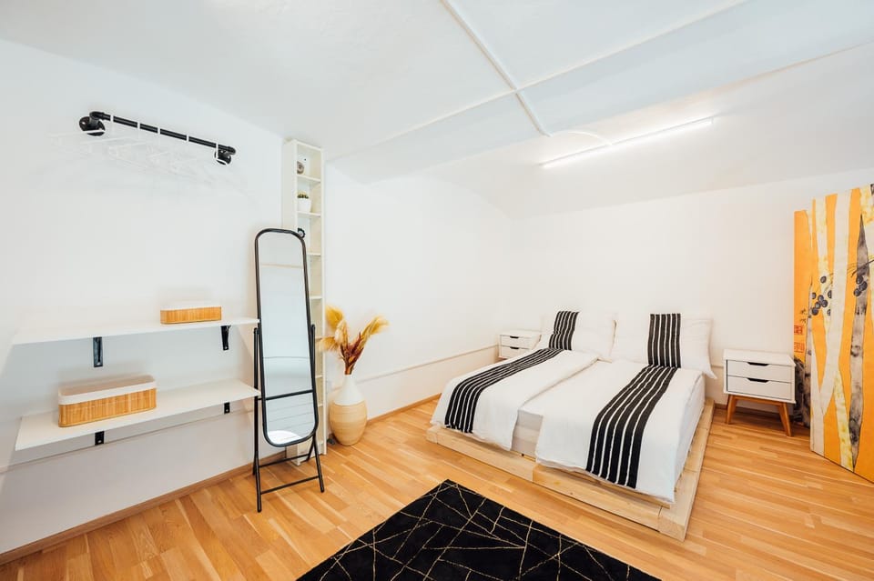 Bed, Bedroom