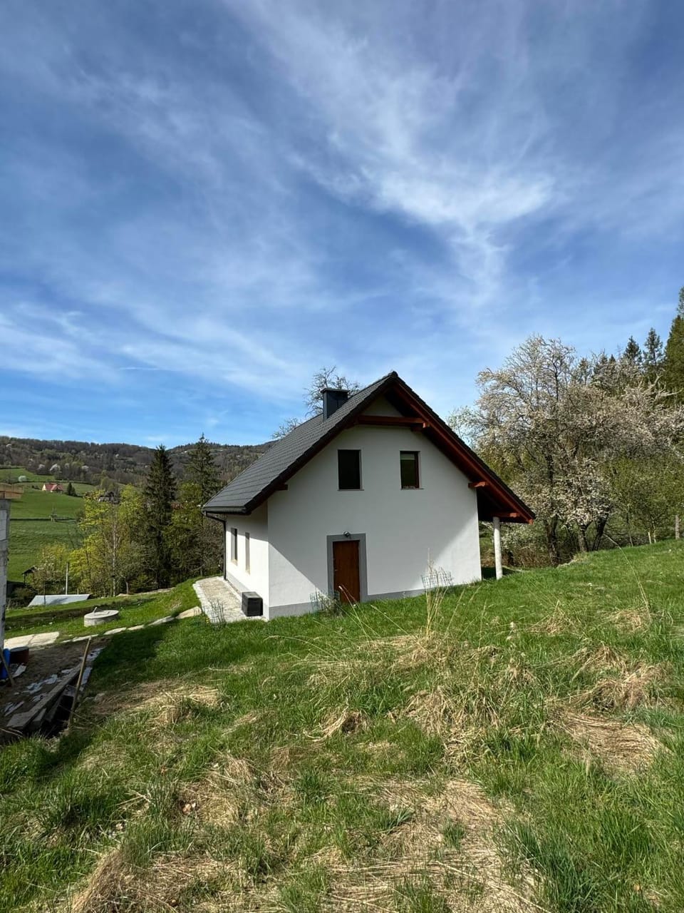 Property building, Spring, Day, Natural landscape, Mountain view