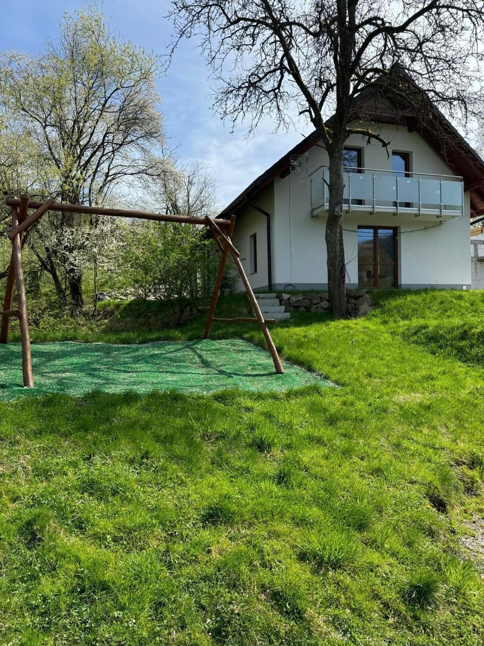 Property building, Spring, Day, Natural landscape, Garden, Garden view