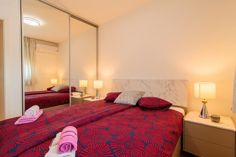 Bed, Photo of the whole room, Bedroom, heating, internet, towels, wardrobe