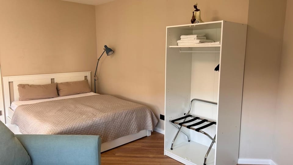 Bed, Bedroom, wardrobe