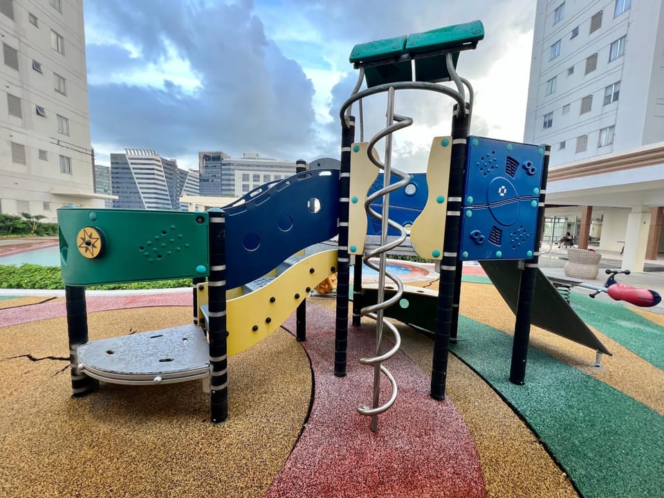 Day, Children play ground
