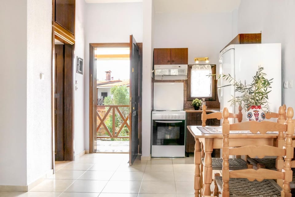 Living room, kitchen