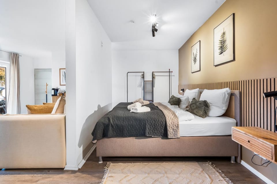 Bed, Photo of the whole room, Bedroom