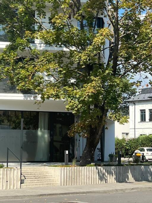 Výnimočný apartmán s parkovaním v centre Banskej Bystrice Apartment in Slovakia