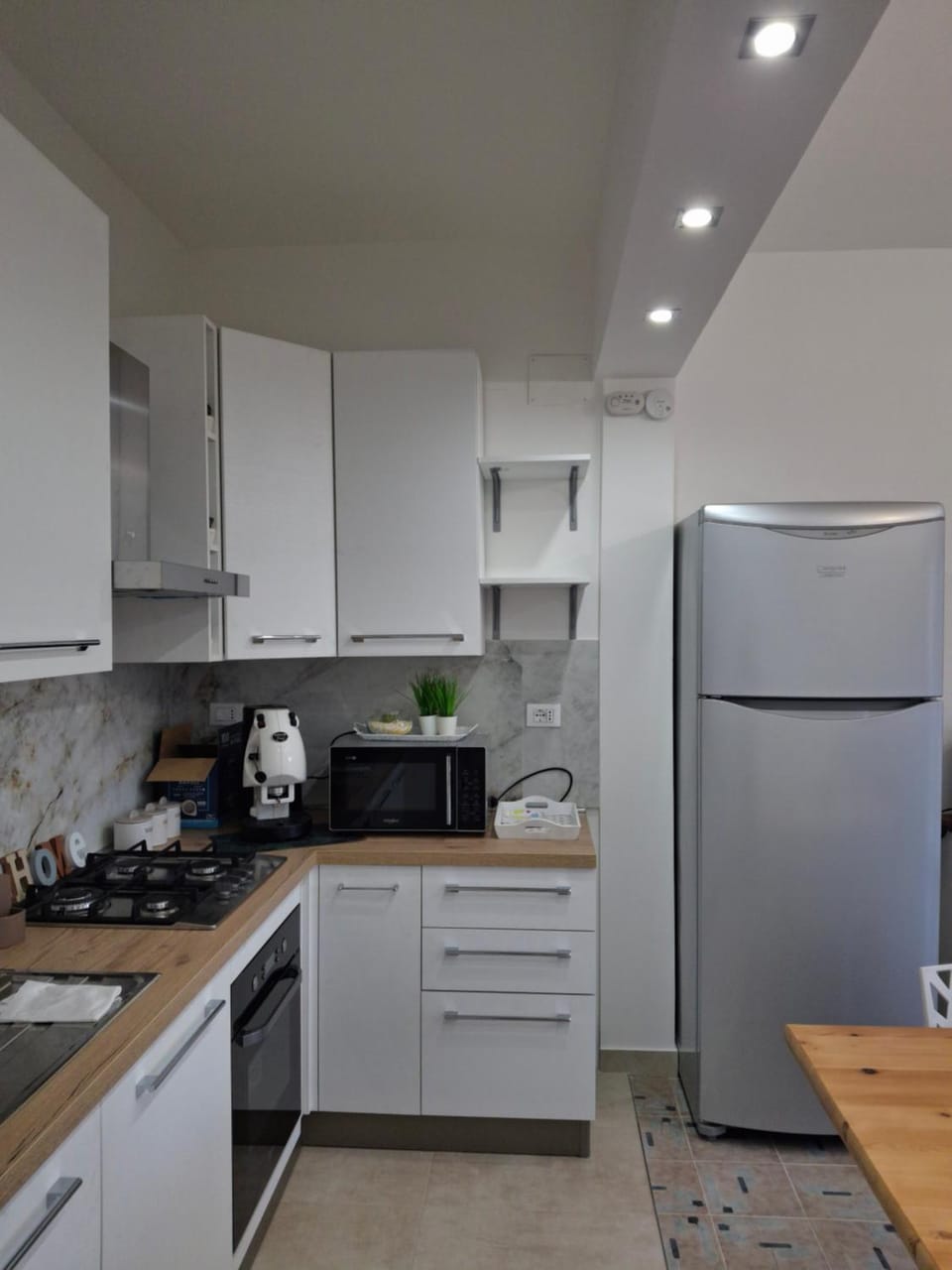Kitchen or kitchenette, kitchen, kitchen