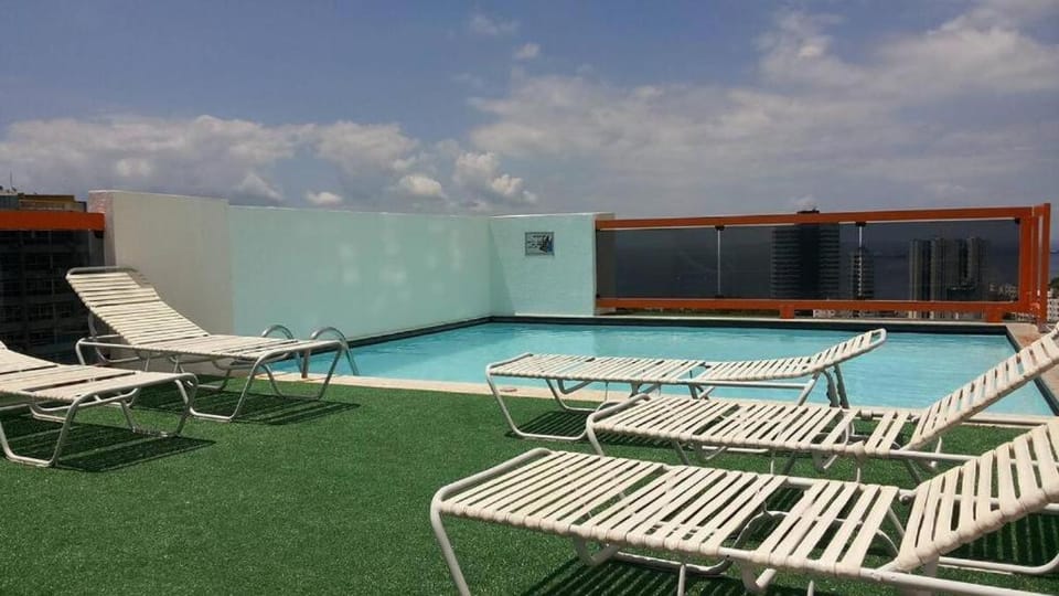 Maravilhoso apartamento 2 quartos com ofurô Porto da Barra Salvador Summer Barra Flat Apartment in Salvador