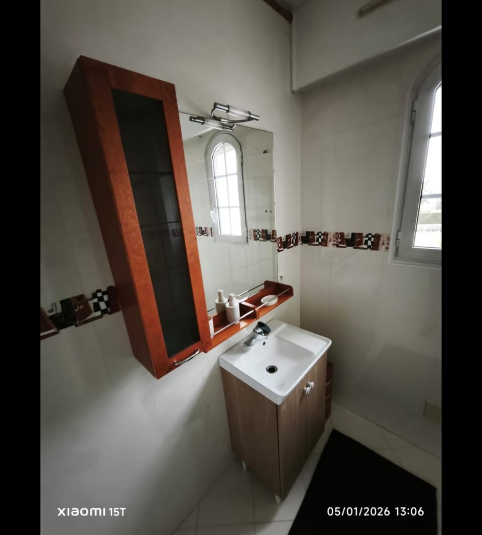 Villa Mandalika Villa in Noisy-le-Grand