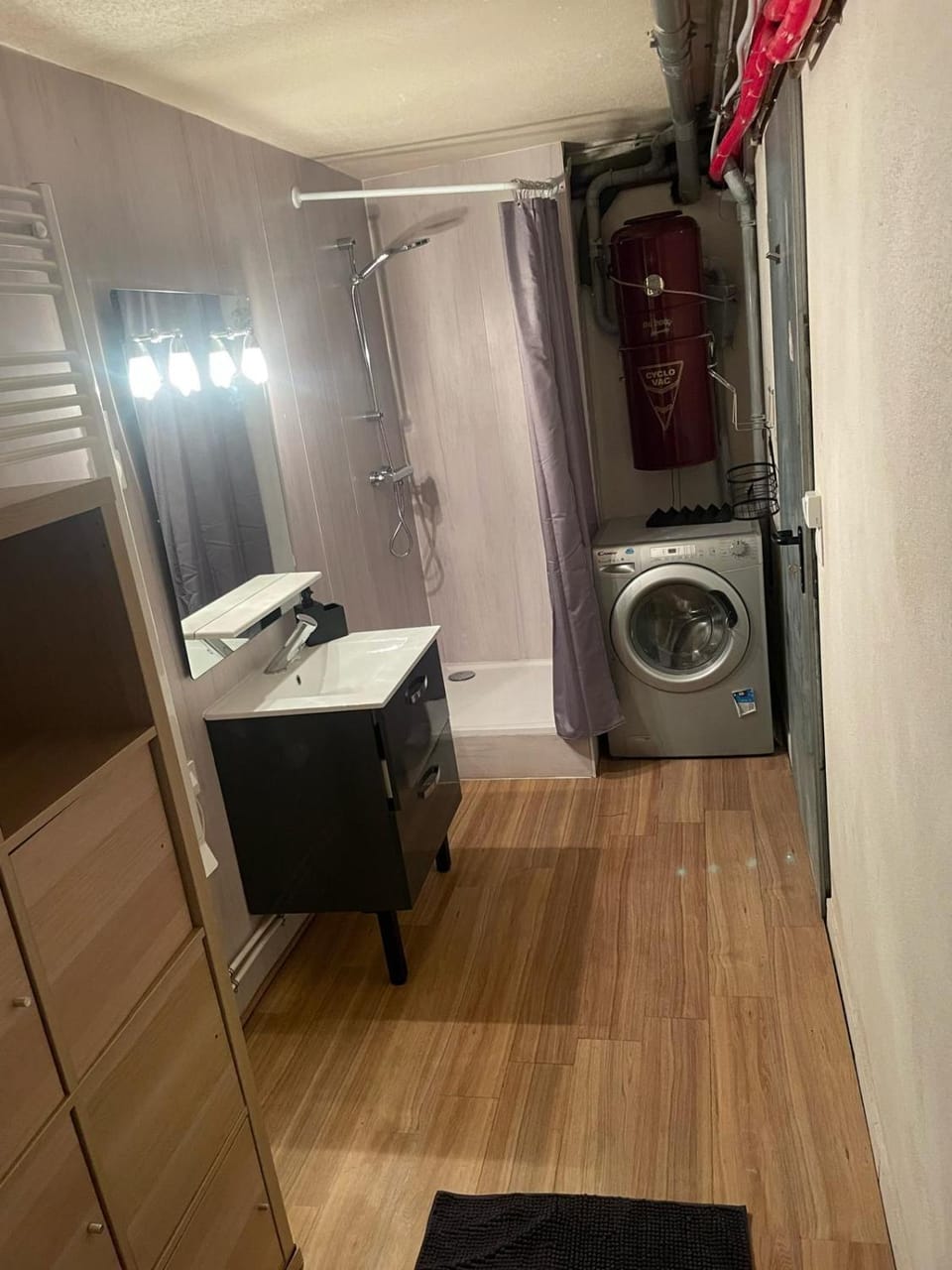 Villa Mandalika Villa in Noisy-le-Grand