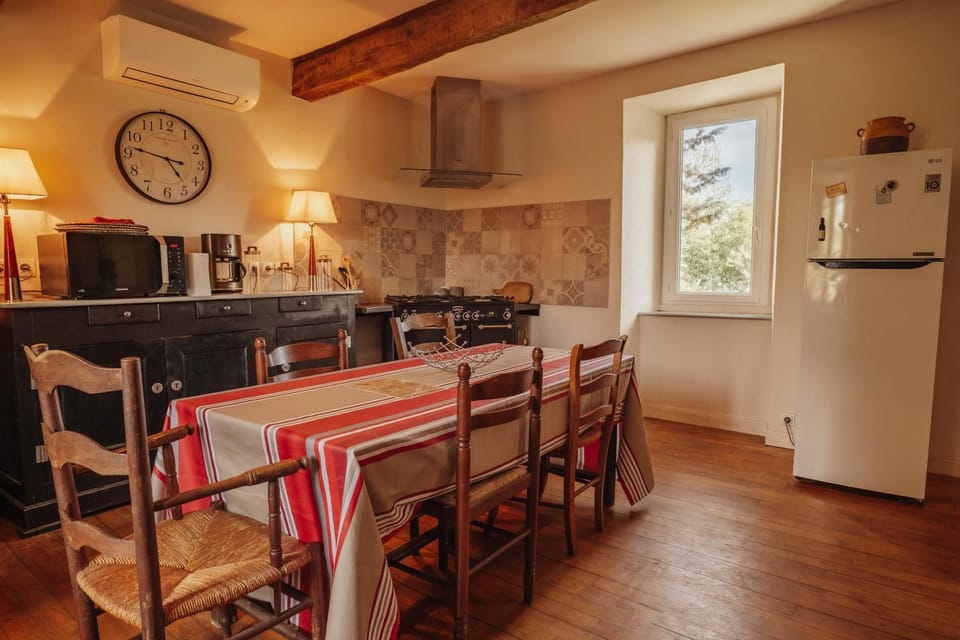 Dining area, oven, stove, toaster, kitchen