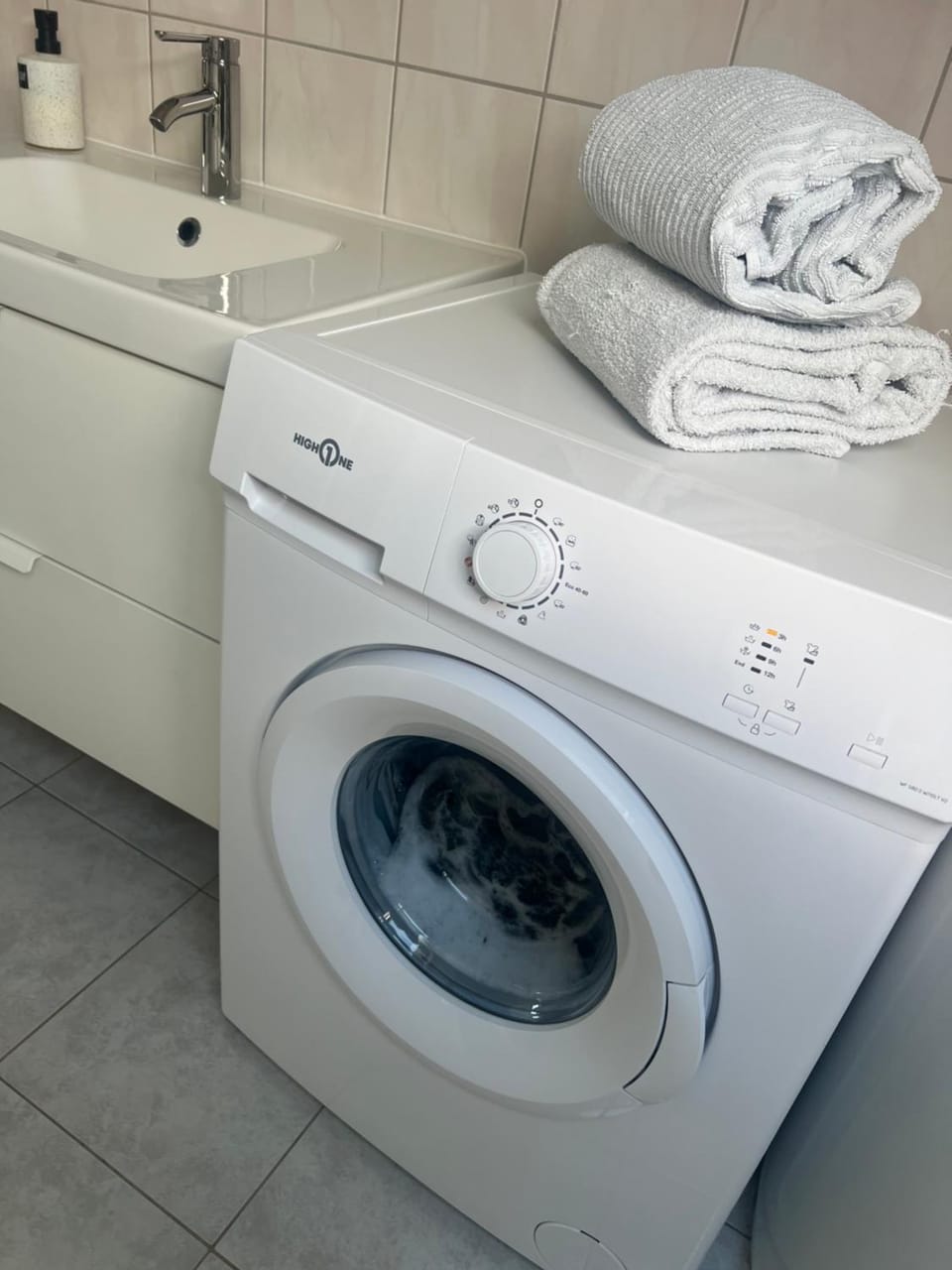 LE PAISIBLE Wifi Parking 4 Personnes Proche center parc Accès direct N4 Apartment in Grand Est