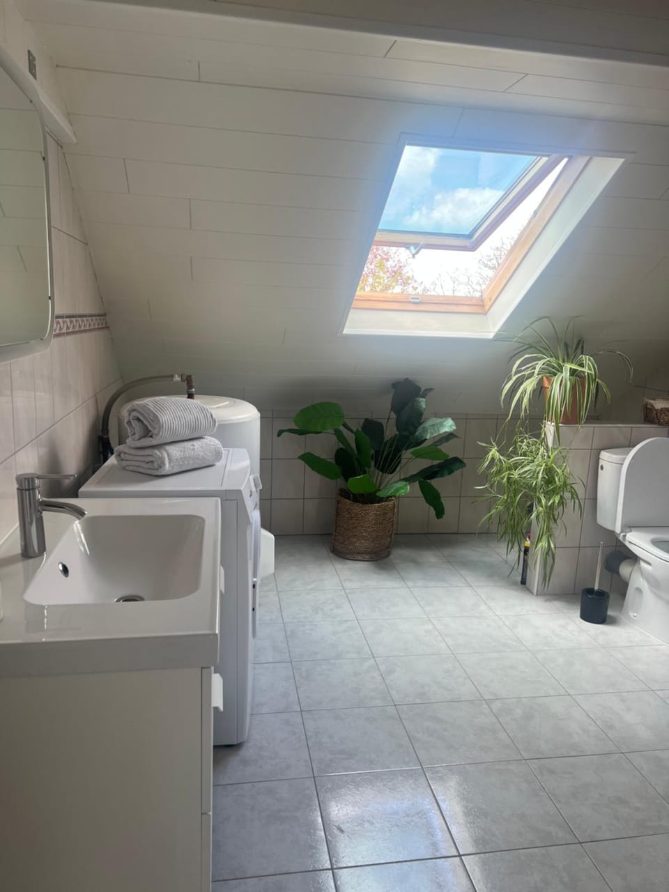 LE PAISIBLE Wifi Parking 4 Personnes Proche center parc Accès direct N4 Apartment in Grand Est