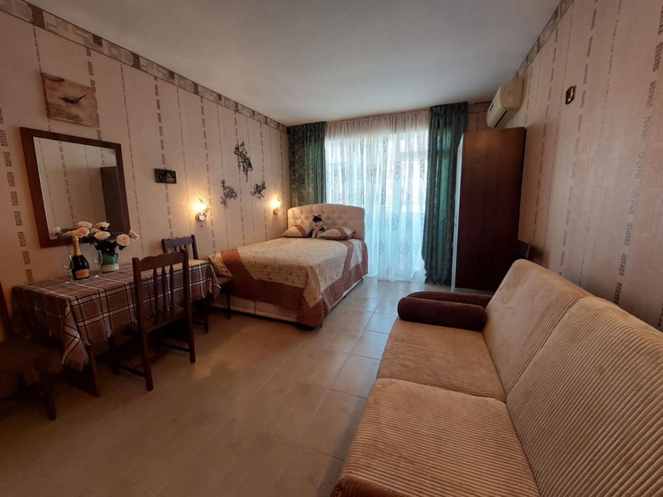 Студия в центре Солнечного берега Apartment in Sunny Beach