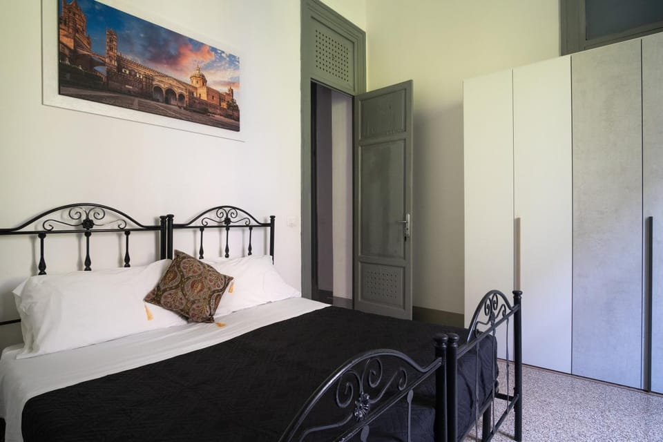 ROME 118 intero appartamento Apartment in Palermo