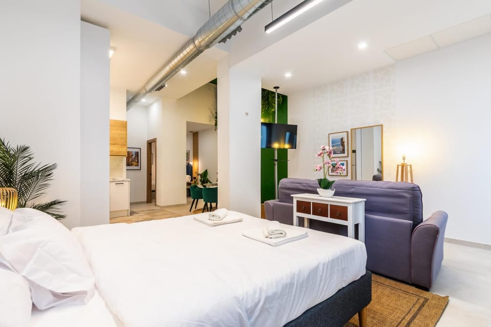 Bed, Photo of the whole room