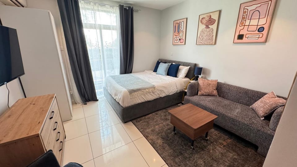Comffy Cozzy Studio - Embassy Gardens Apartment in Accra