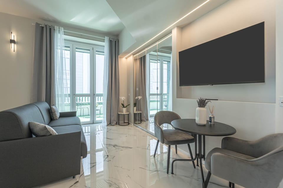 Communal lounge/ TV room, TV and multimedia