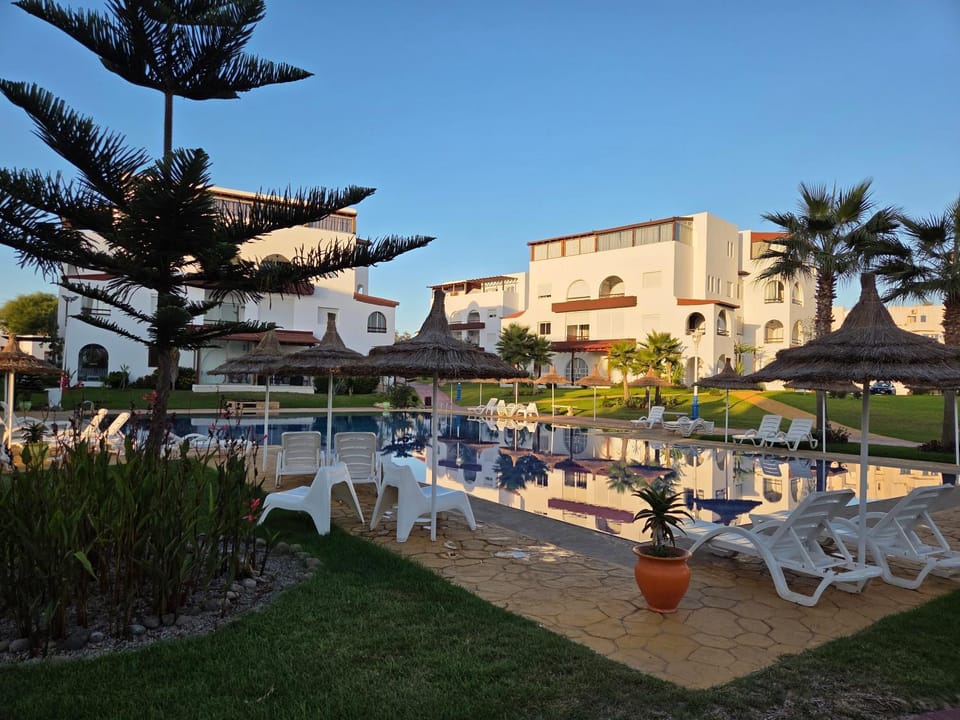 Charmant appartement en résidence piscine Apartment in Tangier-Tétouan-Al Hoceima