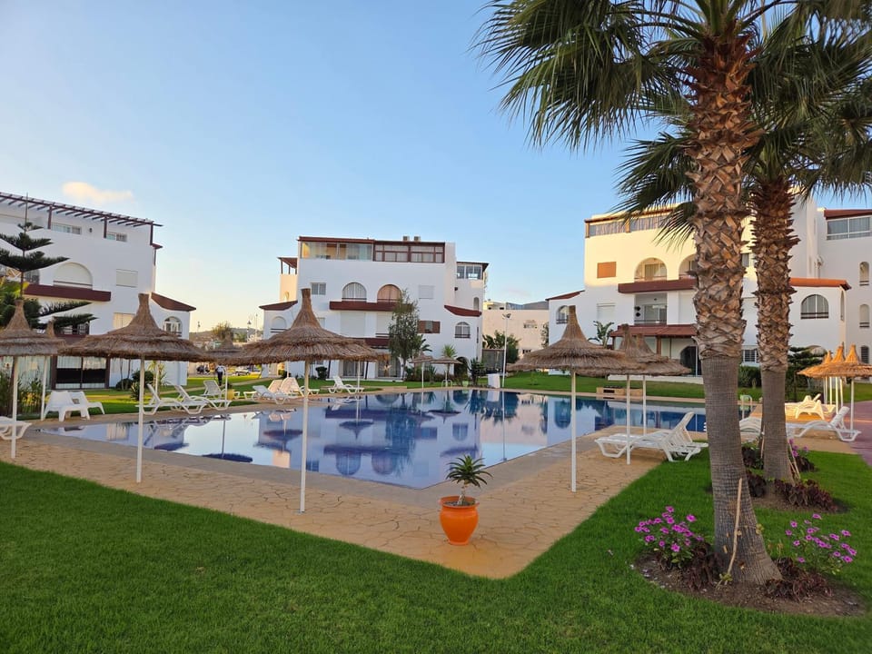Charmant appartement en résidence piscine Apartment in Tangier-Tétouan-Al Hoceima