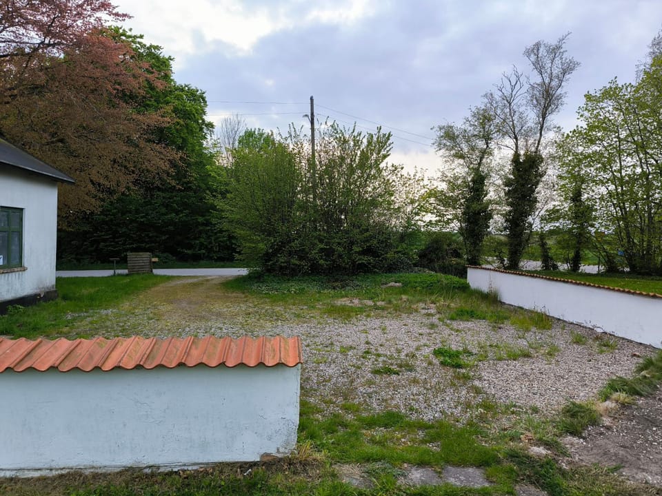 Luxury Tent with Restroom and shower, close to the Beach Luxury tent in Skåne County