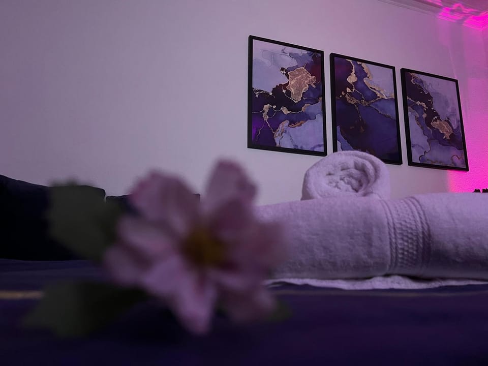 Bed, Decorative detail