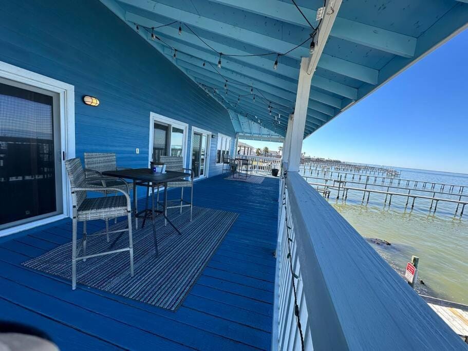 Patio, Natural landscape, View (from property/room), Balcony/Terrace, Dining area, Sea view