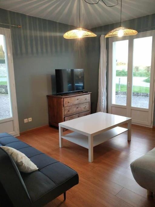 Communal lounge/ TV room, TV and multimedia, Living room