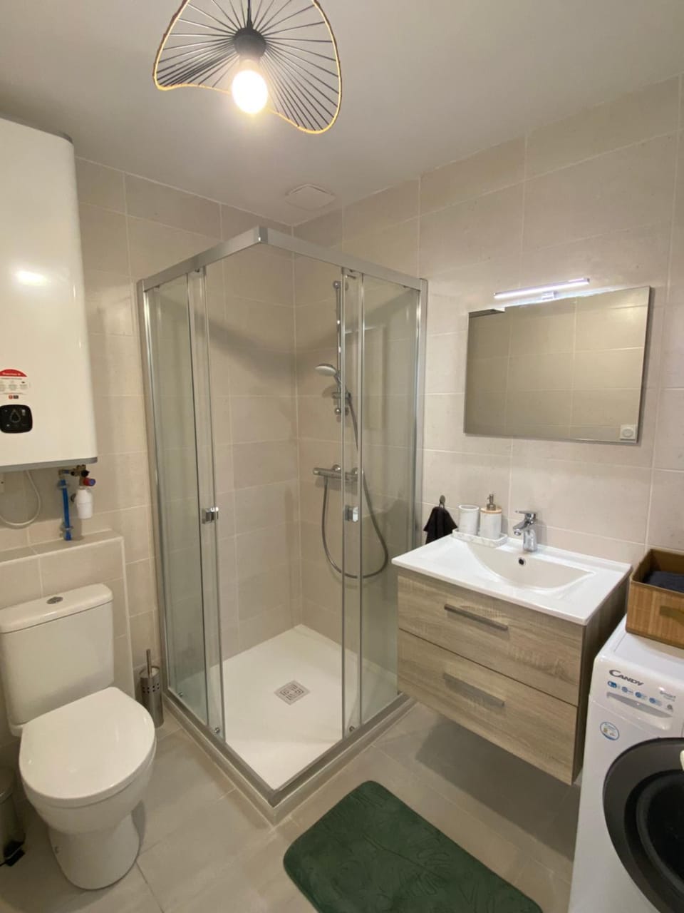 Appartement proche CNPE et PIPA Apartment in Auvergne-Rhône-Alpes